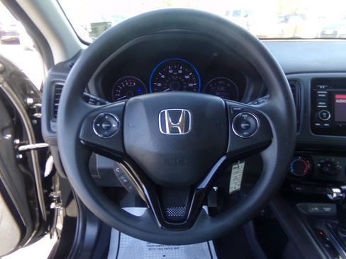 Used 2021 Honda HR-V LX image 14