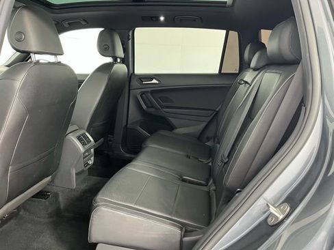 Used 2019 Volkswagen Tiguan SEL Premium R-Line image 20
