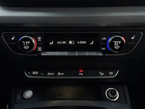 Used 2018 Audi SQ5 Premium Plus w/ Navigation Package image 27