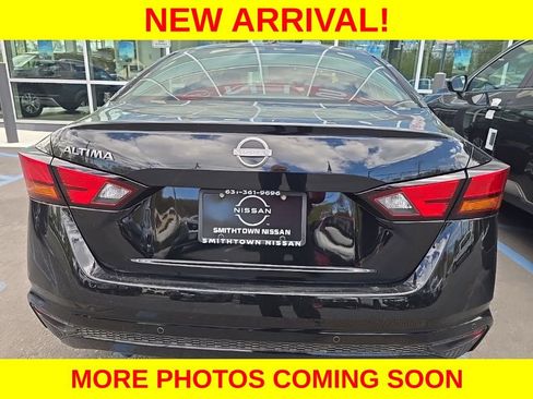 Used 2025 Nissan Altima 2.5 S image 11
