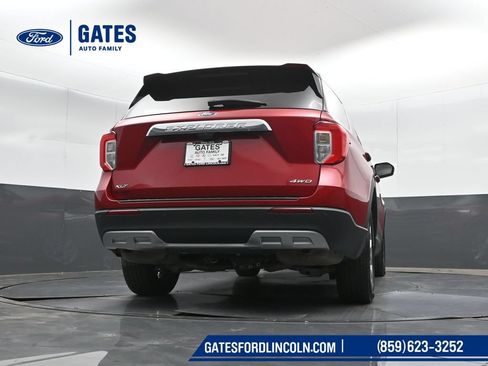 Used 2023 Ford Explorer XLT w/ Equipment Group 202A AWD/4WD image 39