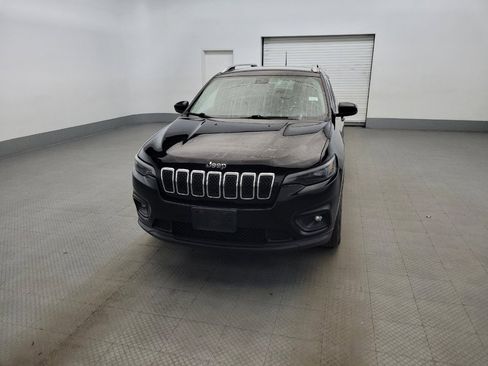 Used 2019 Jeep Cherokee Latitude Plus w/ Cold Weather Group AWD/4WD image 15