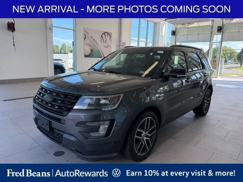 Used 2016 Ford Explorer Sport w/ Equipment Group 401A AWD/4WD image 2