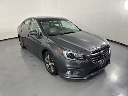 Used 2018 Subaru Legacy 2.5i Limited AWD/4WD image 3