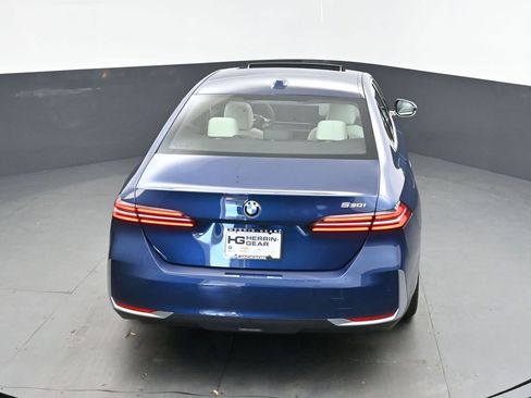 New 2026 BMW 530i w/ Premium Package RWD image 34