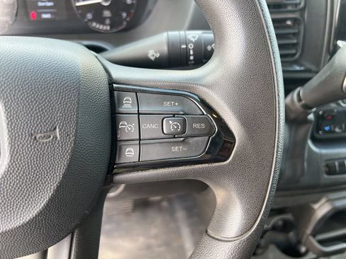 Used 2024 RAM ProMaster 2500 w/ Convenience Group FWD image 26