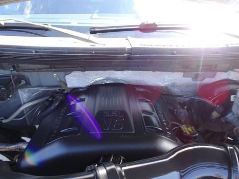 Used 2013 Ford F150 XLT w/ XLT Chrome Pkg image 26