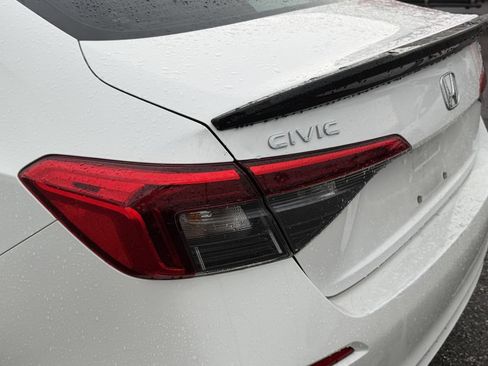 Used 2022 Honda Civic Sport image 11
