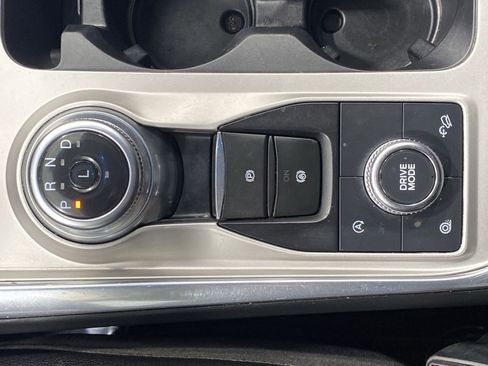 Used 2021 Ford Explorer Limited w/ Equipment Group 301A image 20