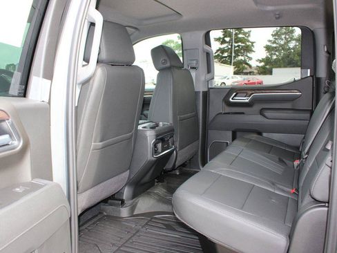 New 2026 GMC Sierra 1500 SLT w/ SLT Premium Plus Package AWD/4WD image 7
