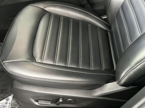Used 2024 Ford Edge SEL w/ Convenience Package AWD/4WD image 12