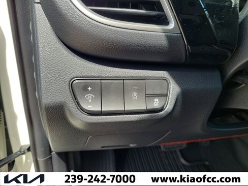 New 2026 Kia Seltos S FWD image 21