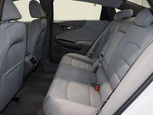 Used 2022 Chevrolet Malibu LT image 17