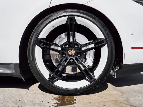 Used 2020 Porsche Taycan Turbo image 19