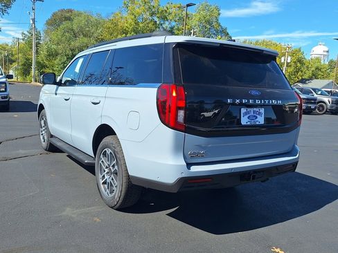 New 2025 Ford Expedition Active image 27