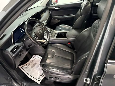 Used 2021 Hyundai Palisade Limited image 18