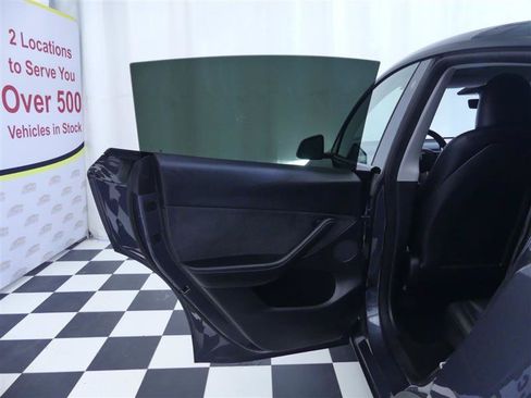 Used 2023 Tesla Model Y Long Range AWD/4WD image 26