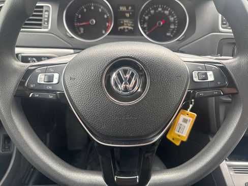 Used 2018 Volkswagen Jetta S FWD image 13