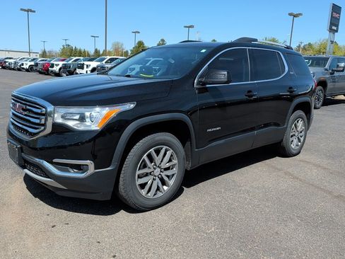 Used 2017 GMC Acadia SLE AWD/4WD image 2