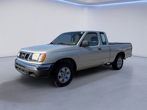 Used 1998 Nissan Frontier XE image 7