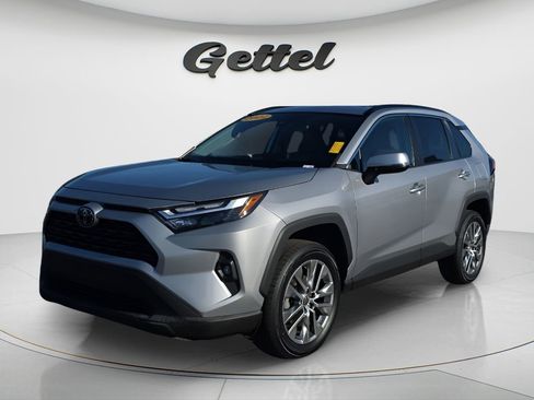 Used 2022 Toyota RAV4 XLE Premium FWD image 1