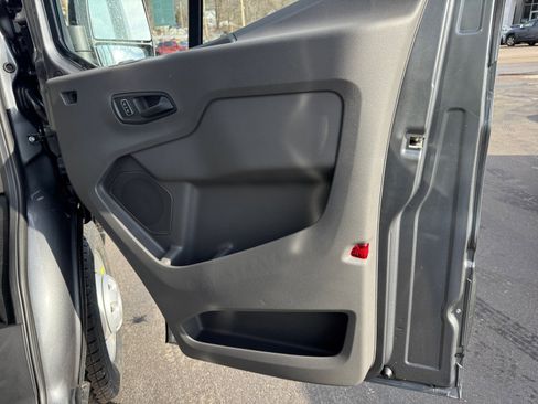 New 2026 Ford Transit 250 148 Medium Roof Extended AWD image 29