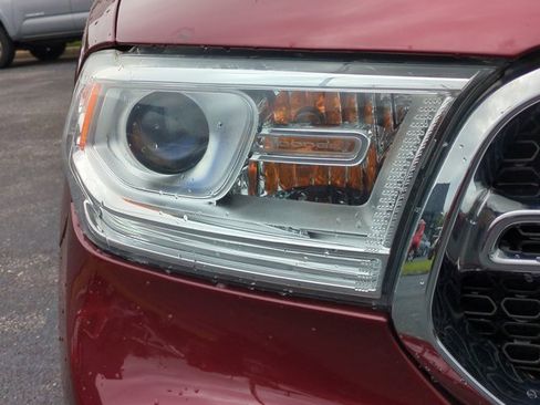 Used 2019 Dodge Durango SXT w/ 3rd Row Seating Group image 10