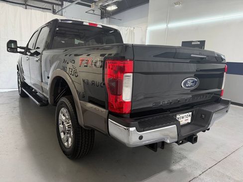 Used 2018 Ford F250 Lariat w/ Lariat Ultimate Package AWD/4WD image 47