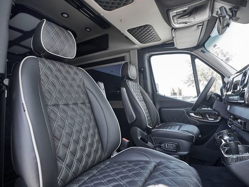 Used 2024 Mercedes-Benz Sprinter 3500 w/ Parking Package image 37