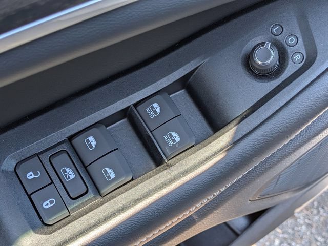 New 2026 Jeep Grand Cherokee Altitude AWD/4WD image 23