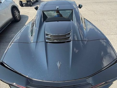Used 2024 Chevrolet Corvette Stingray Premium Conv w/ Z51 Performance Package RWD image 5