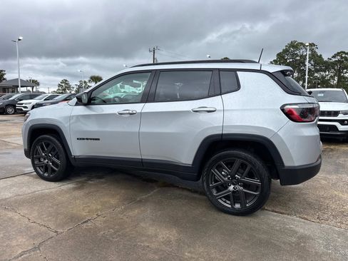New 2026 Jeep Compass Latitude AWD/4WD image 5