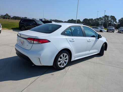 Certified 2023 Toyota Corolla LE image 7