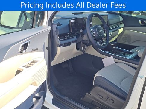 New 2026 Kia Carnival EX FWD image 8
