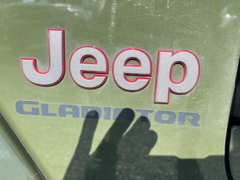 Used 2021 Jeep Gladiator Rubicon w/ LED Lighting Group AWD/4WD image 28