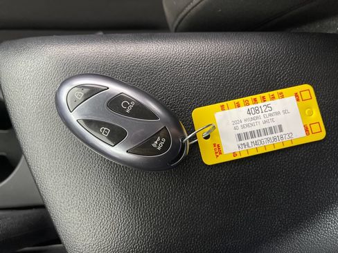Certified 2024 Hyundai Elantra SEL FWD image 26
