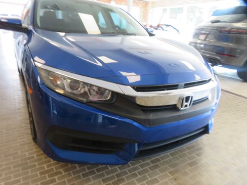 Used 2018 Honda Civic EX image 52