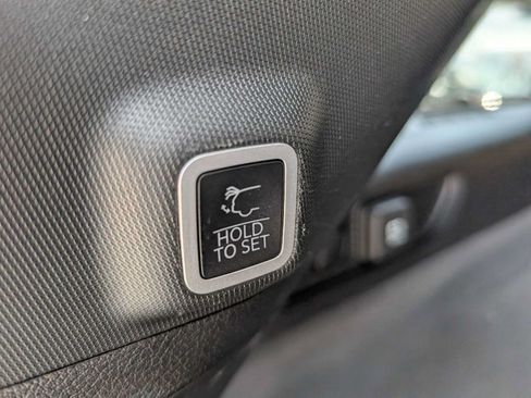 Used 2023 Jeep Grand Cherokee Summit AWD/4WD image 33
