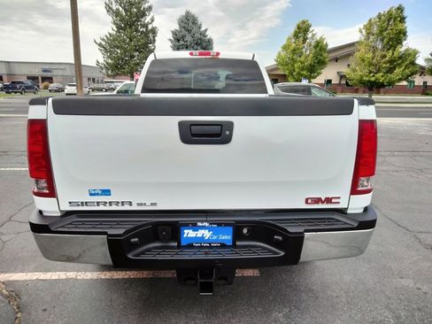 Used 2011 GMC Sierra 3500 SLE w/ SLE Preferred Package image 6