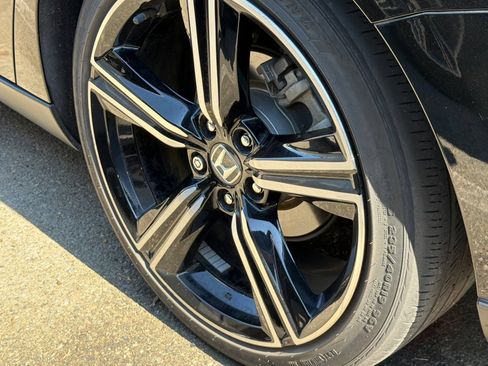 Used 2023 Honda Accord Sport image 4