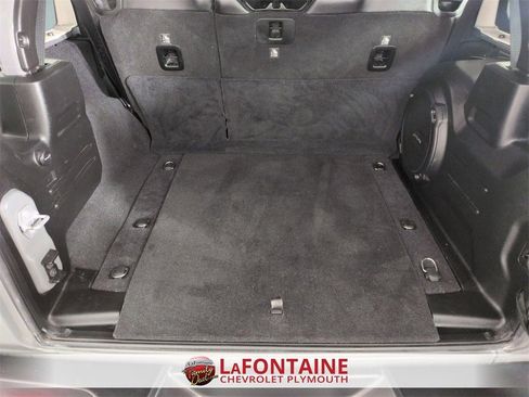 Used 2018 Jeep Wrangler Unlimited Rubicon image 24