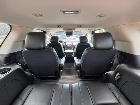 Used 2012 Cadillac Escalade Luxury image 40