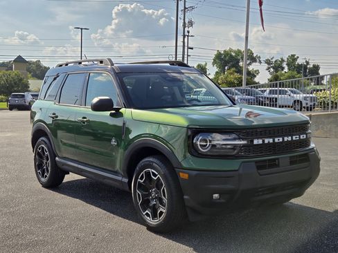 New 2025 Ford Bronco Sport Outer Banks image 4