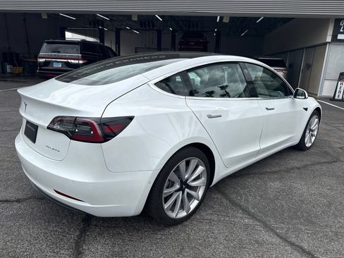 Used 2020 Tesla Model 3 Long Range AWD/4WD image 5