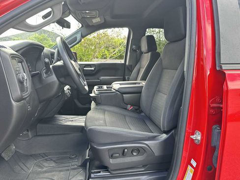 Used 2025 Chevrolet Silverado 1500 Custom w/ LPO, Dark Essentials Package RWD image 2