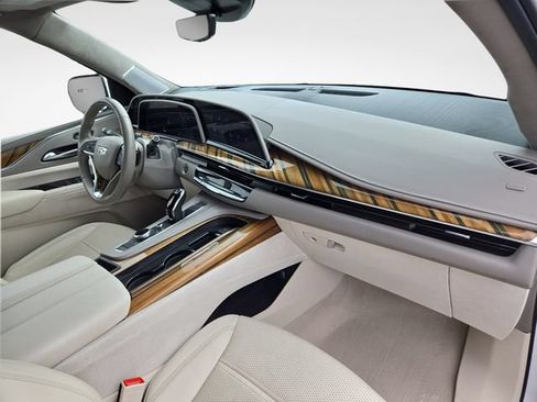 Certified 2023 Cadillac Escalade Premium Luxury Platinum w/ LPO, Radiant Package AWD/4WD image 46