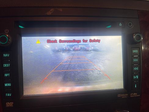 Used 2014 Chevrolet Tahoe LTZ image 33