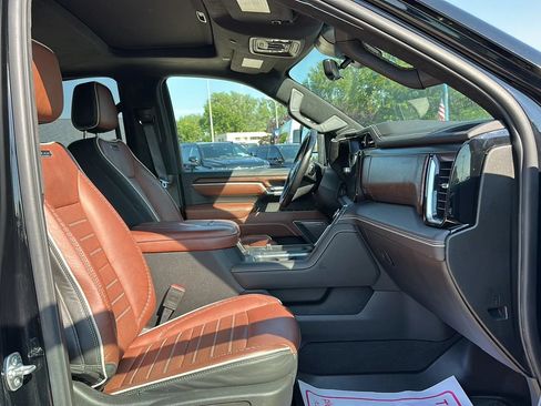 Used 2025 GMC Sierra 2500 Denali Ultimate AWD/4WD image 22