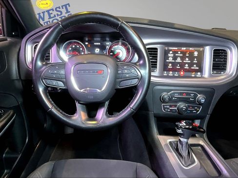 Used 2023 Dodge Charger SXT RWD image 9