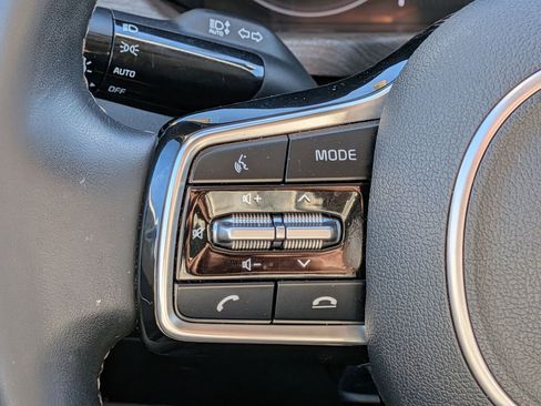 Used 2022 Kia Sorento S image 18